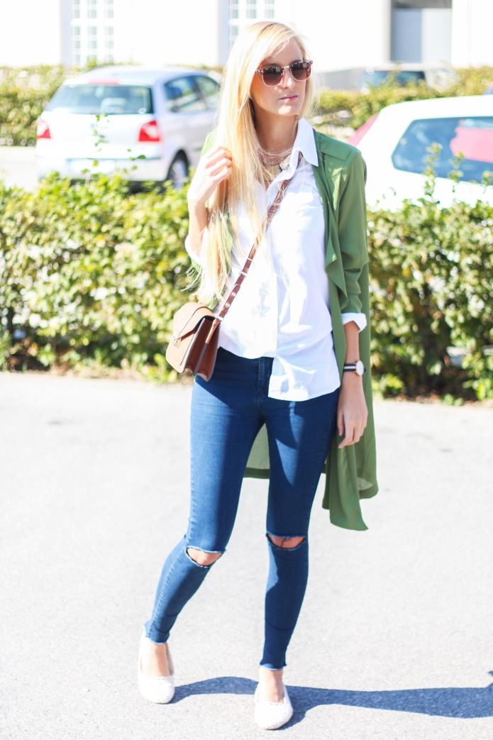 ripped-denim-herst-outfit