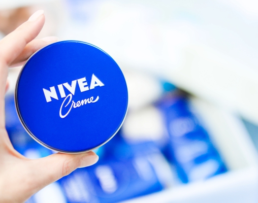 Dm Anniversay Box Powered By Nivea Chic Choolee